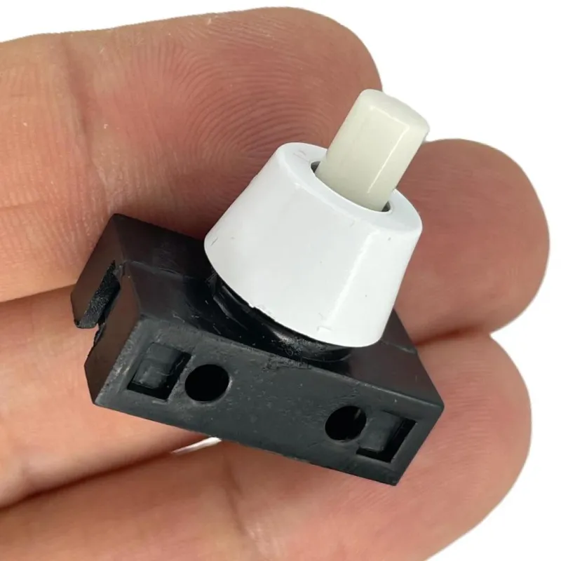 PBS-17A Comutator cu Buton Momentan ON-OFF 250V 2A PBS-17A Comutator cu Buton Momentan ON-OFF 250V 2A